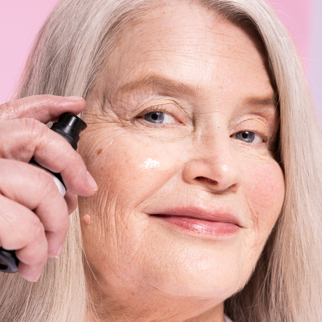 Hyaluron & Probiotics Serum syväkosteuttava hyaluronihapposeerumi Cosmos Organic